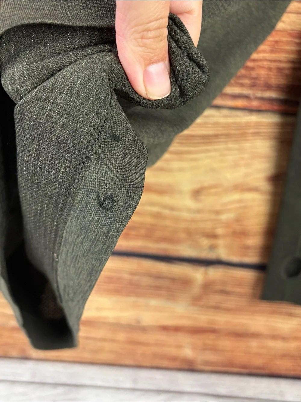 Lululemon Swiftly Tech Long Sleeve Crew Camo Green / Black
